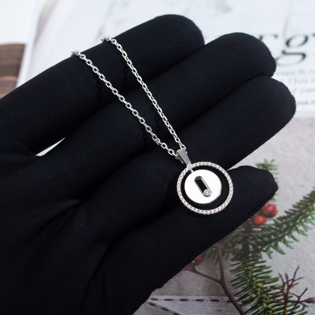 LUCKY MOVE SILVER NECKLACE