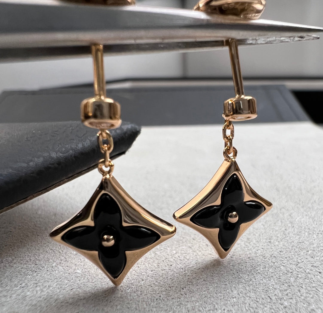 BLOSSOM STAR PINK GOLD ONYX EARRINGS