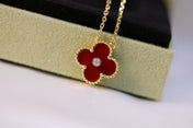 CLOVER NECKLACE GOLD DIAMOND CARNELIAN