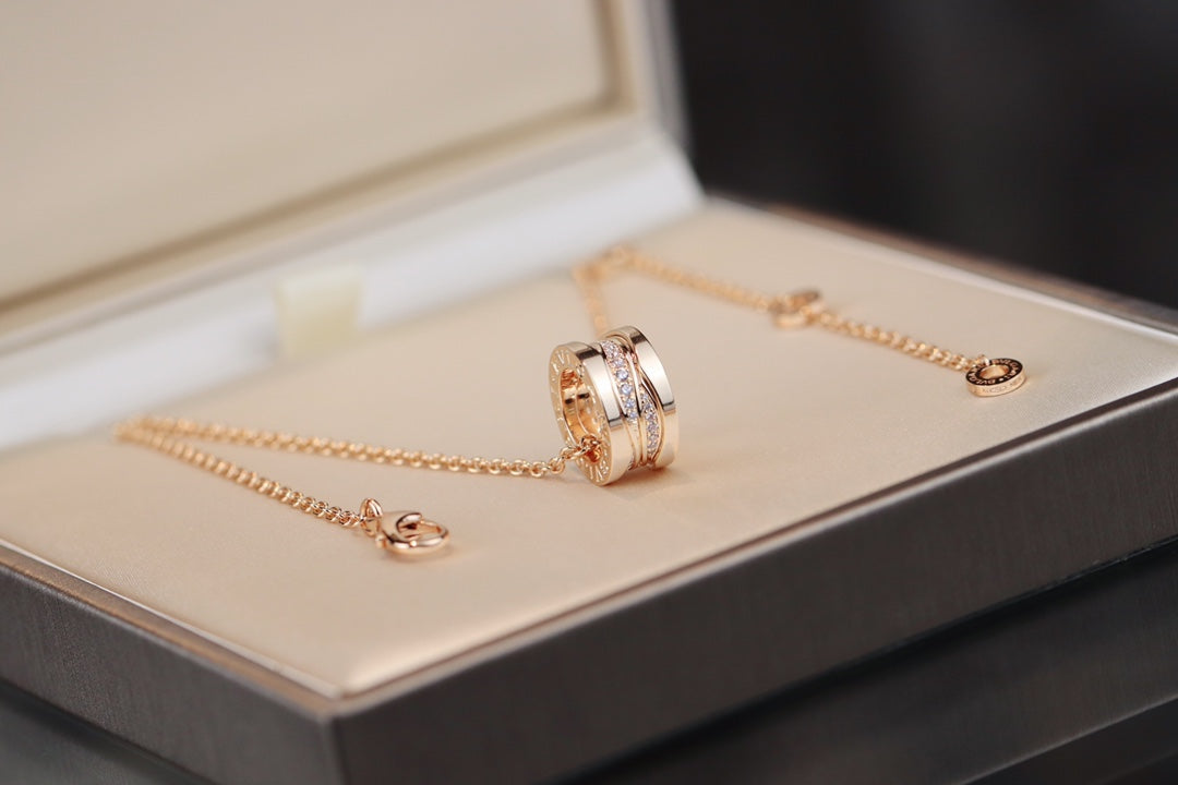 ZERO 1 PINK GOLD DIAMOND NECKLACE
