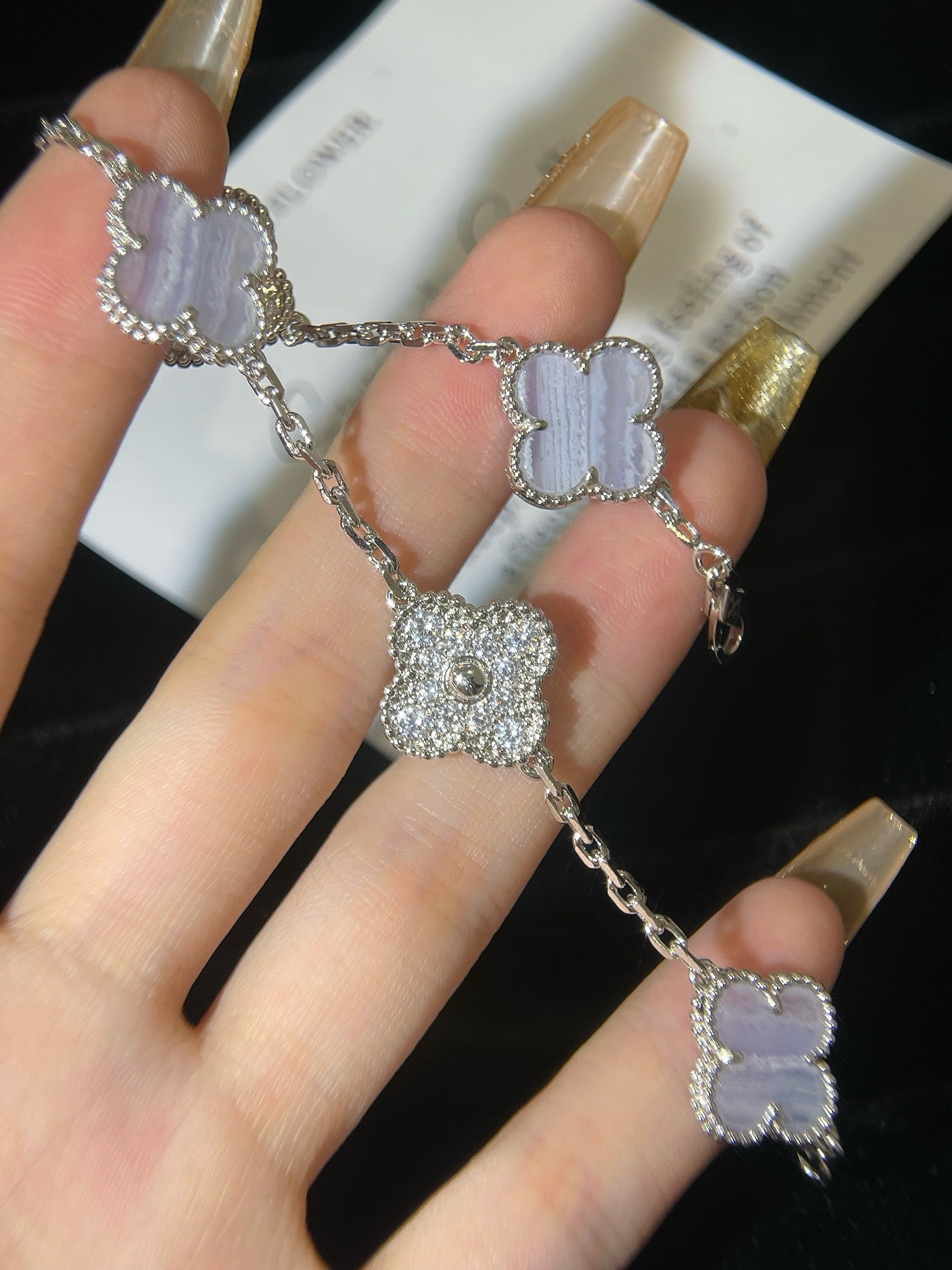 CLOVER 5 MOTIFS SILVER CHALCEDONY DIAMOND BRACELET