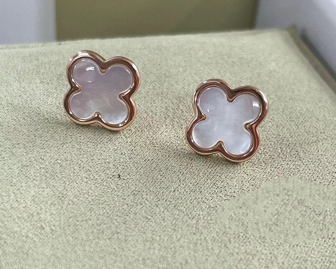 PURE CLOVER MOP PINK GOLD EARRINGS