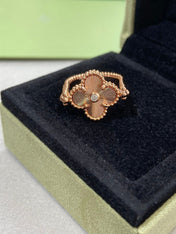 CLOVER RIVERSIBLE PINK GOLD RING