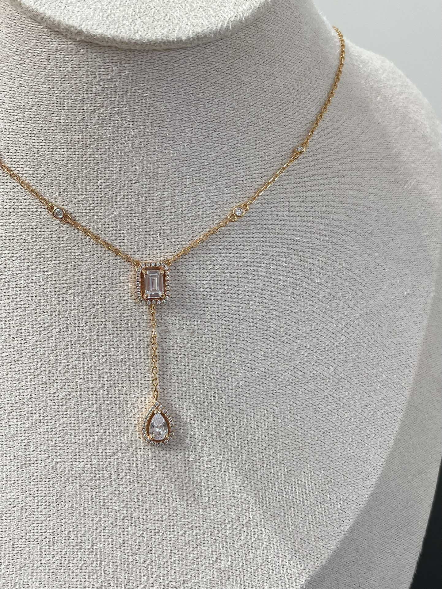 MY TWIN DIAMOND PINK GOLD TIE NECKLACE