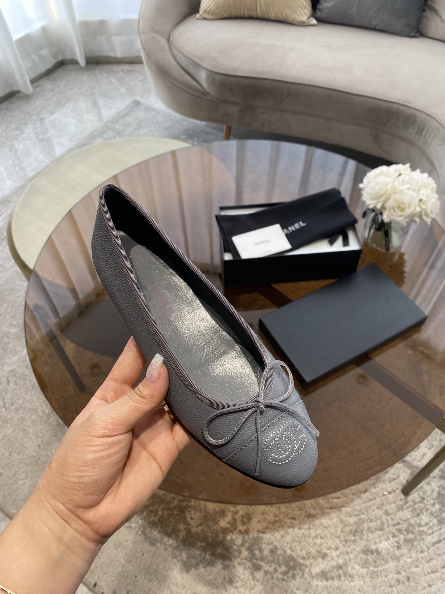 BALLET FLATS GREY GRAINED CALFSKIN