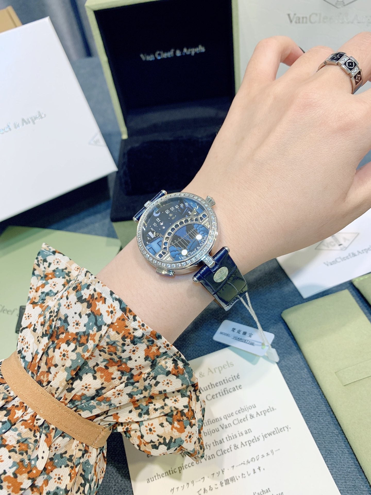 LADY ARPELS LOVER BRIDGE BLUE CROCODILE