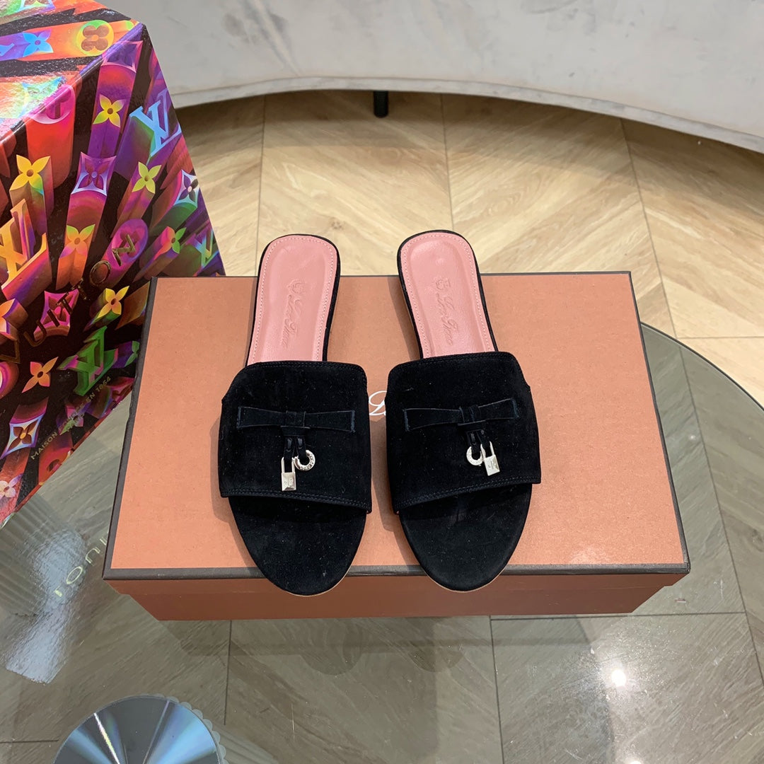 Summer Charms Sandals in Black Suede Pink Lambskin