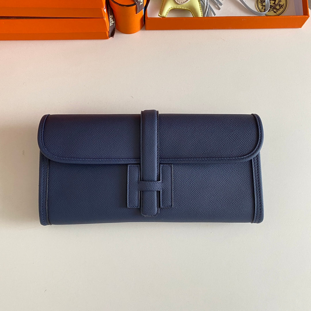 JIGE ELAN 29 CLUTCH IN NAVY BLUE CALFSKIN