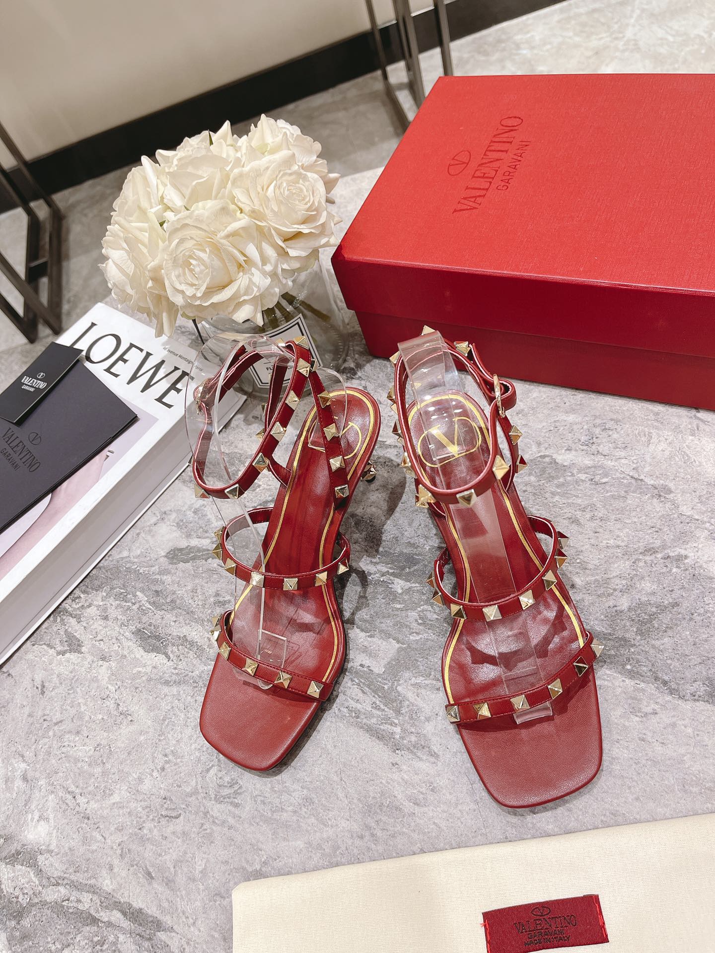 HIGH HEEL 6 CM SANDAL IN RUBY RED LAMBSKIN WITH STUDS