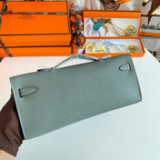 KELLY CUT 31 IN SEAFOAM GREEN CALFSKIN WITH GOLD HARDWARE