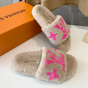 LV WOMEN'S PASEO FLAT SLIPPER IN BEIGE FLEECE WITH BRIGHT PINK LOGO