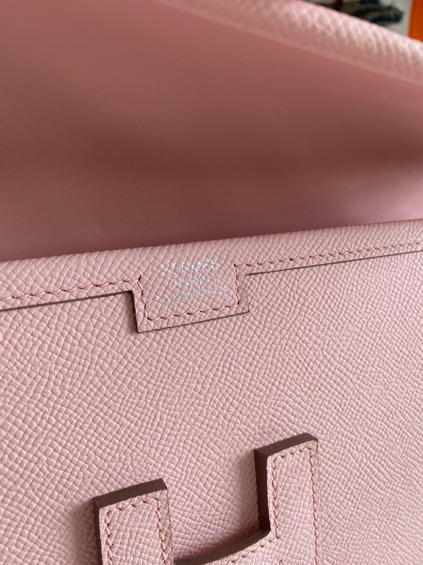 JIGE ELAN 29 CLUTCH IN CREPE PINK CALFSKIN