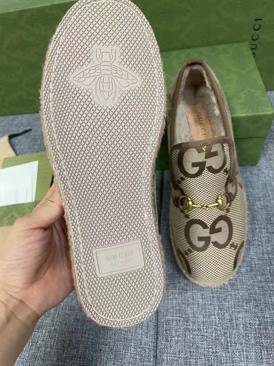 GG HORSEBIT LOAFER IN ECRU BEIGE WOVEN FABRIC AND WOOL MIX LAMB FUR LINING