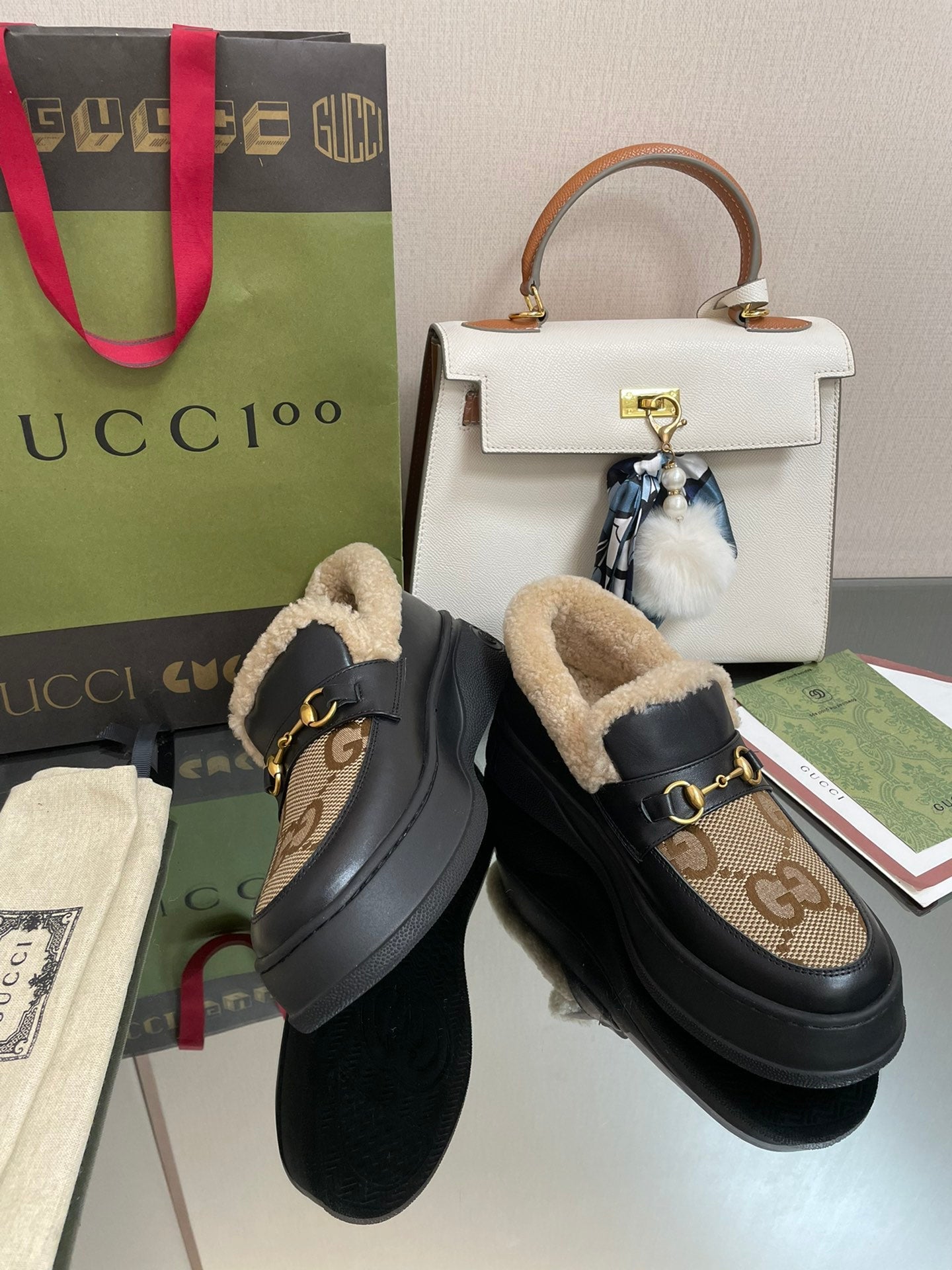 GG LOAFER IN PEANUT BROWN JACQUARD AND BLACK CALFSKIN WITH BEIGE WOOL LINING