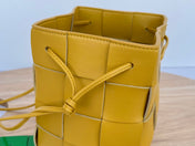 SMALL CASSETTE BUCKET 18 IN MERIGOLD CALFSKIN