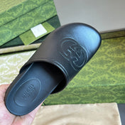 INTERLOCKING G MULE IN BLACK CALFSKIN