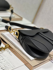 DIOR 26S SADDLE BAG 19 IN BLACK CALFSKIN GOLD-TONE HARDWARE