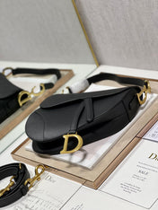 DIOR 26S SADDLE BAG 25 IN BLACK CALFSKIN GOLD-TONE HARDWARE