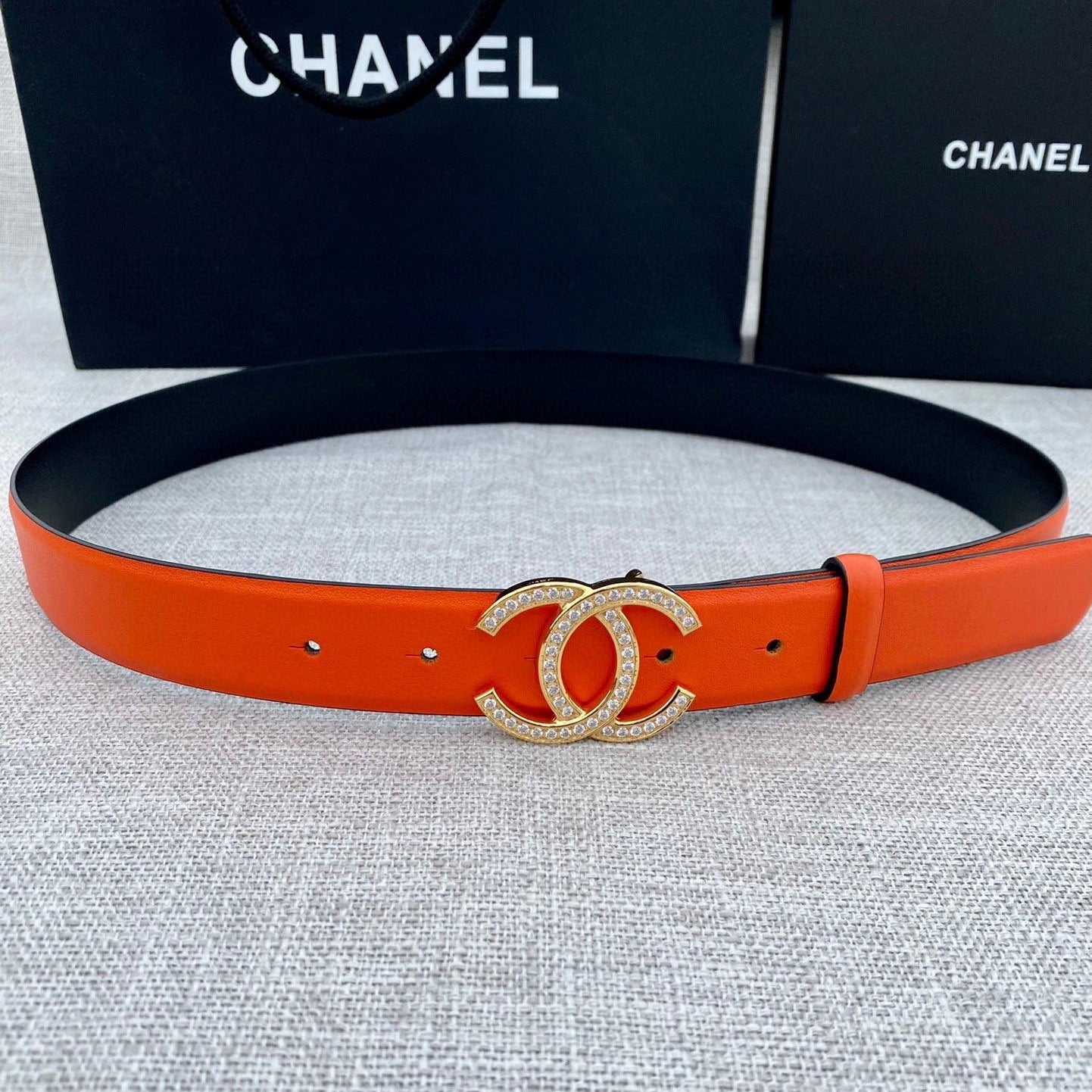 CHANEL 26S BELT 30 MM IN ORANGE CALFSKIN WITH GOLD HARDWARE 661518