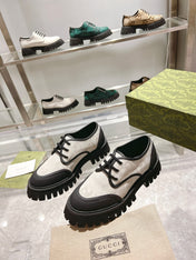 GUCCI 26S LACE-UP SHOES IN CREAM AND BLACK GG CANVAS