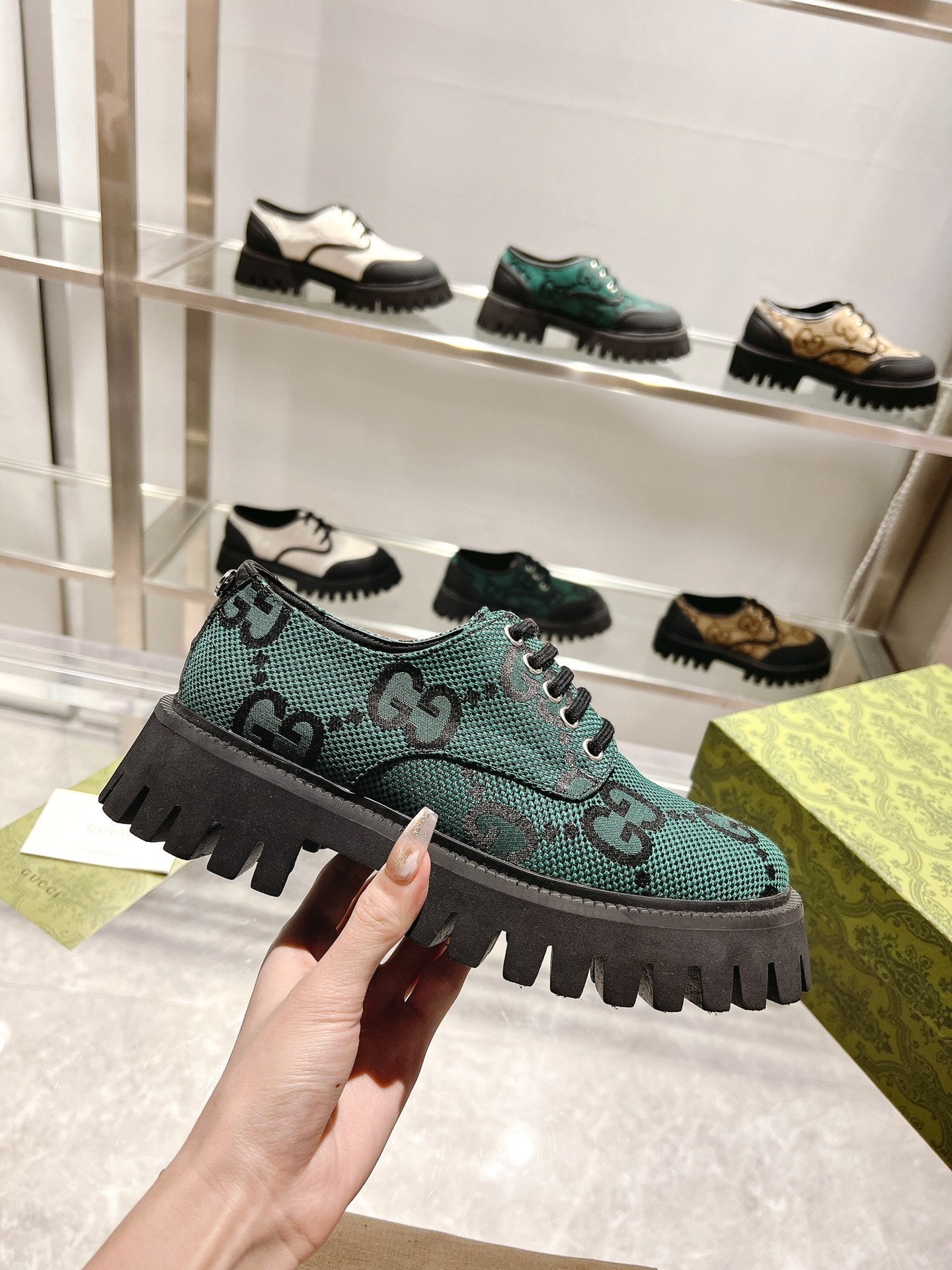 GUCCI 26S LACE-UP SHOES IN DARK GREEN GG CANVAS STYLE 3