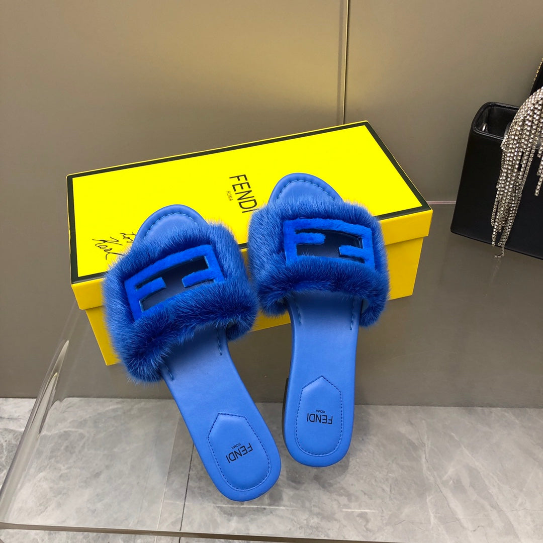 FENDI BAGUETTE MINK SLIDE SLIPPER IN AZURE BLUE FUR