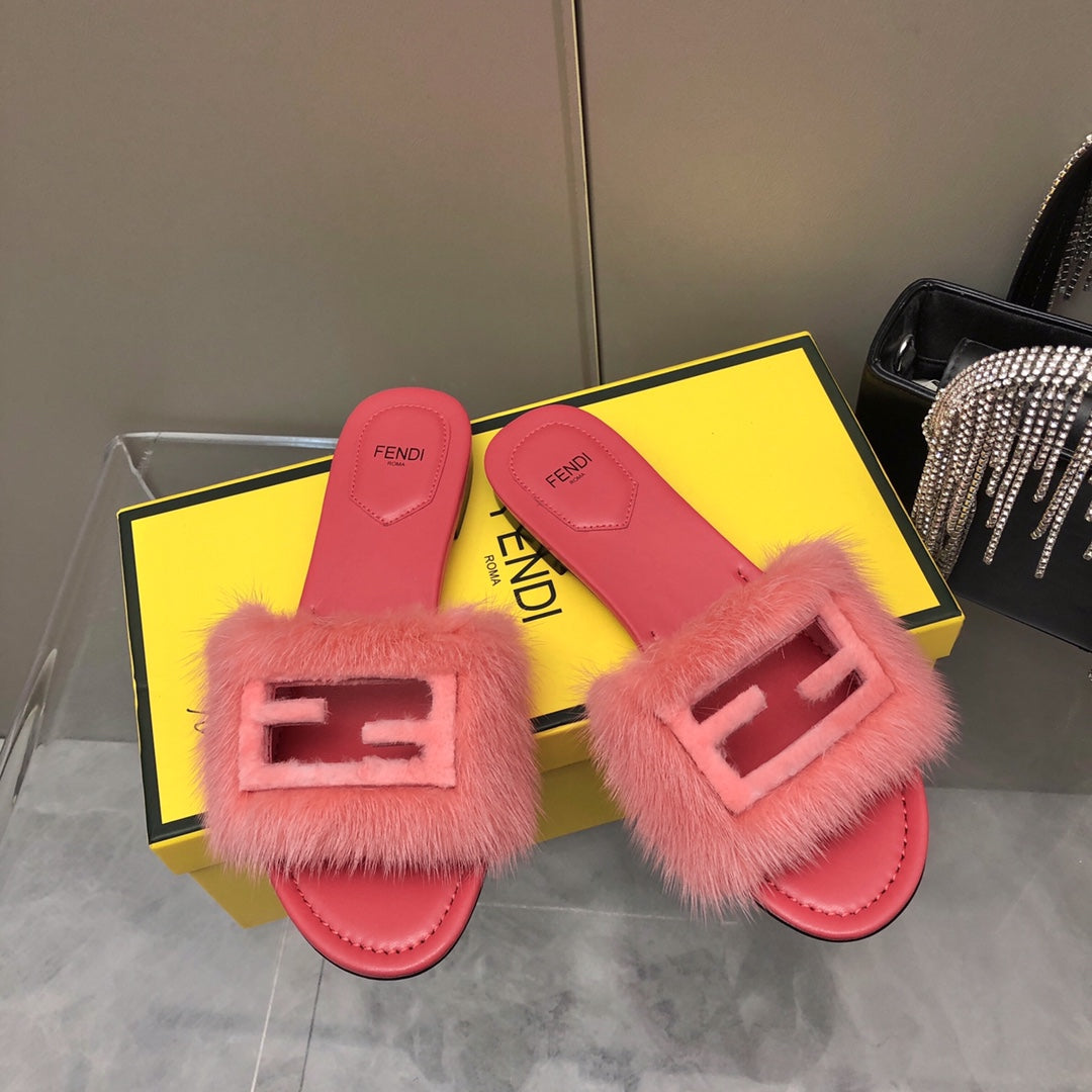 FENDI BAGUETTE MINK SLIDE SLIPPER IN ROSE RED FUR