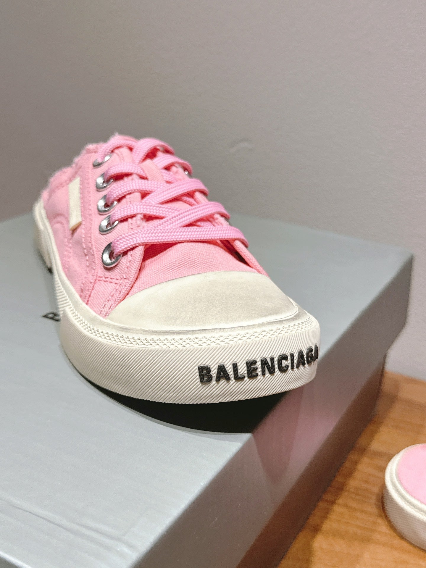 BALENCIAGA 25S SPORT CLOGS IN PINK CANVAS