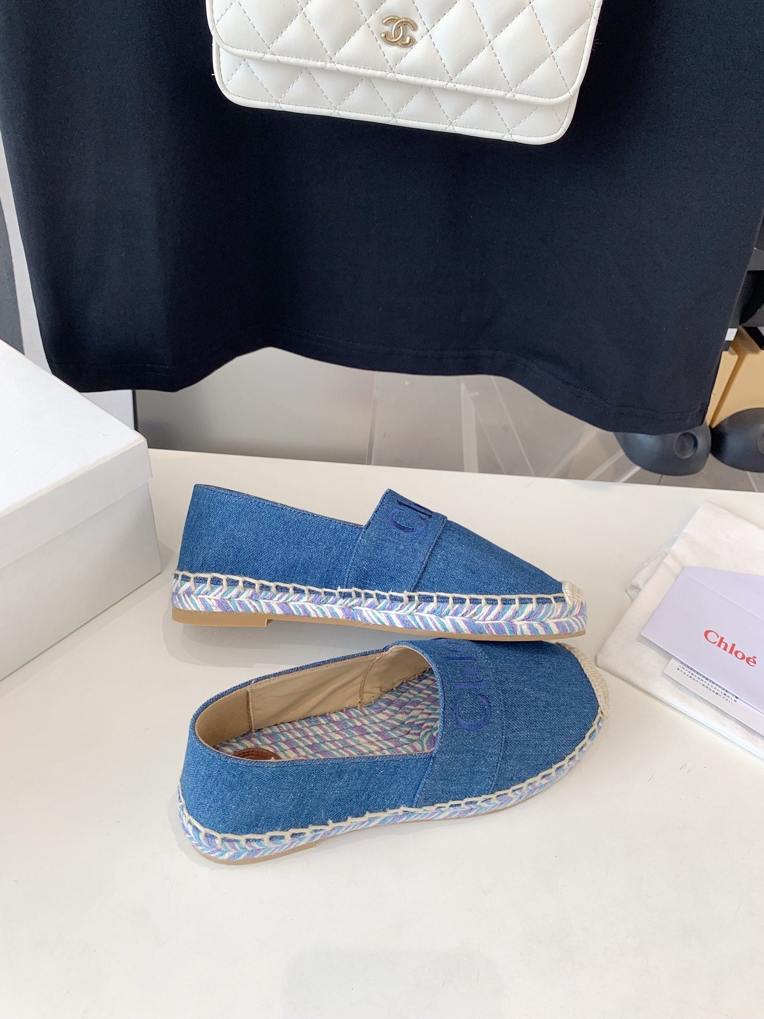 CHLOÉ LOAFER SHOES IN CERULEAN BLUE DENIM AND WOVEN RAFFIA