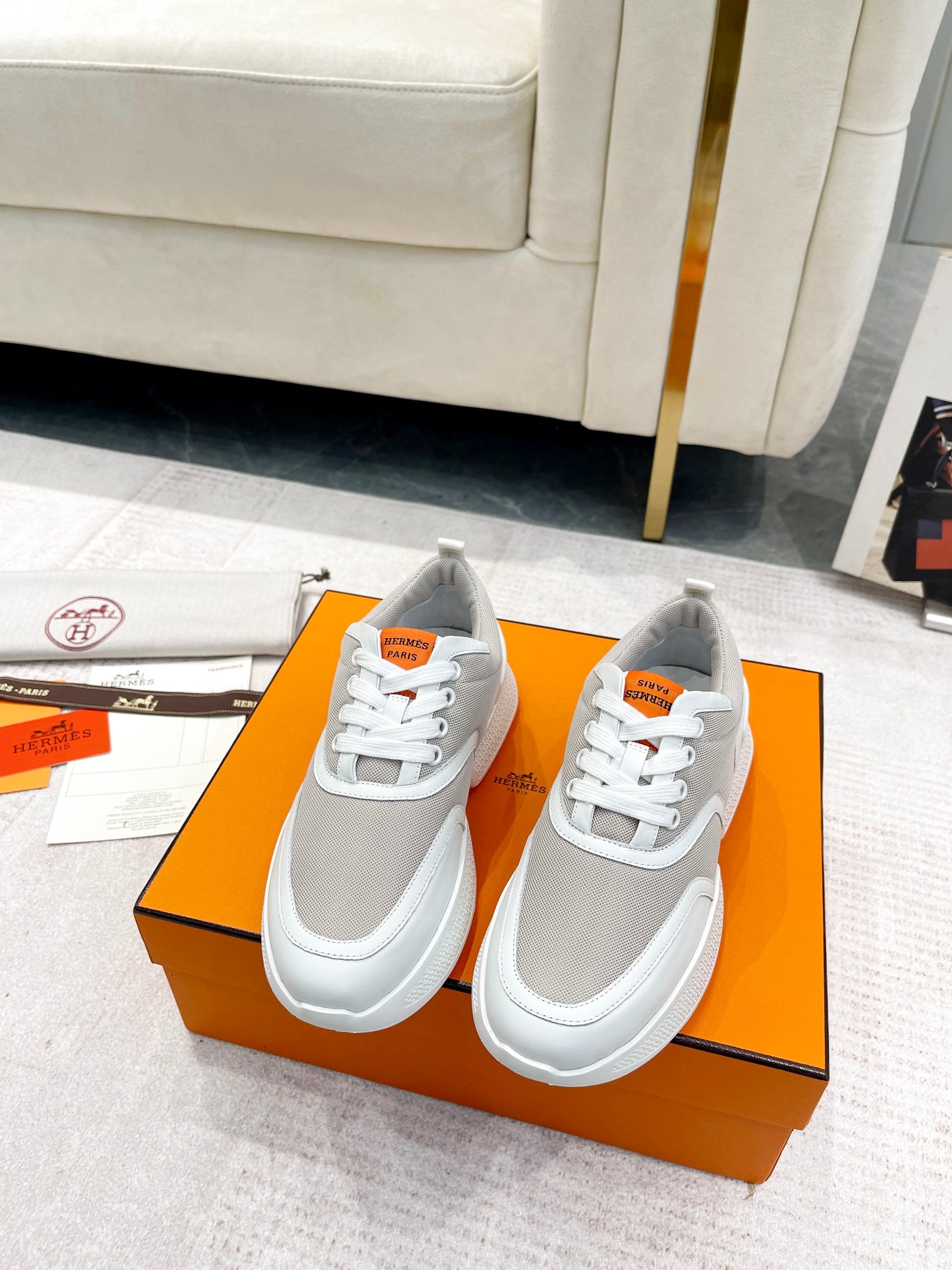 GIGA SNEAKER IN HARBOR GRAY STITCHED MESH AND WHITE CALFSKIN