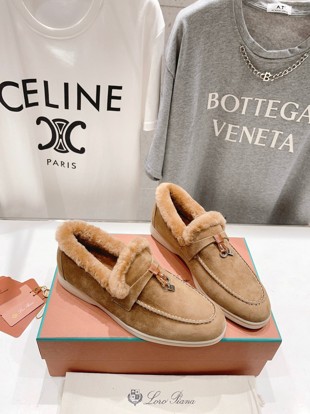 LP SUMMER CHARMS WALK LOAFERS TAWNY FLEECE
