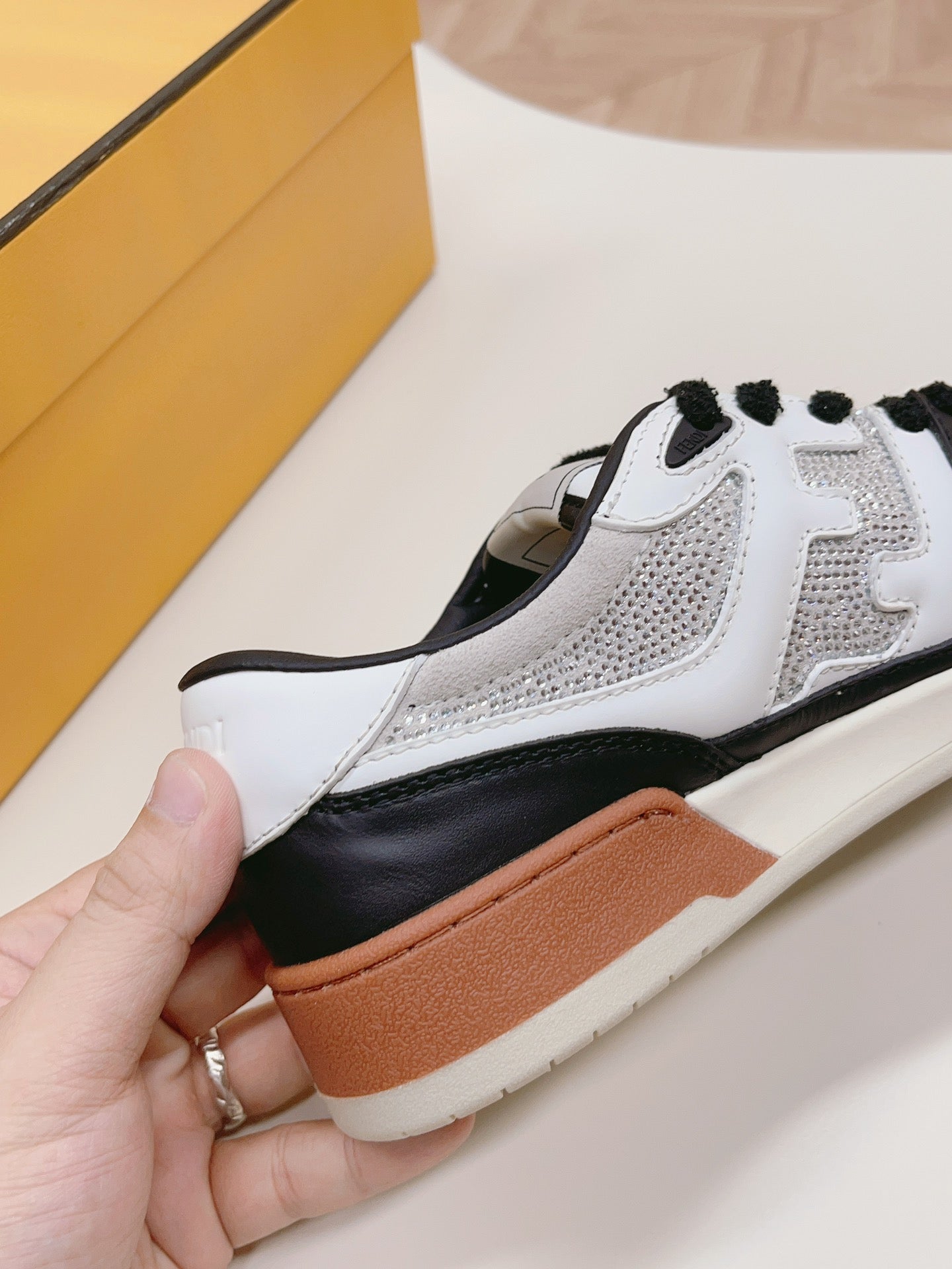 FENDI CASUAL SNEAKER IN BLACK MIX WHITE CALFSKIN ATTACH RHINSTONES