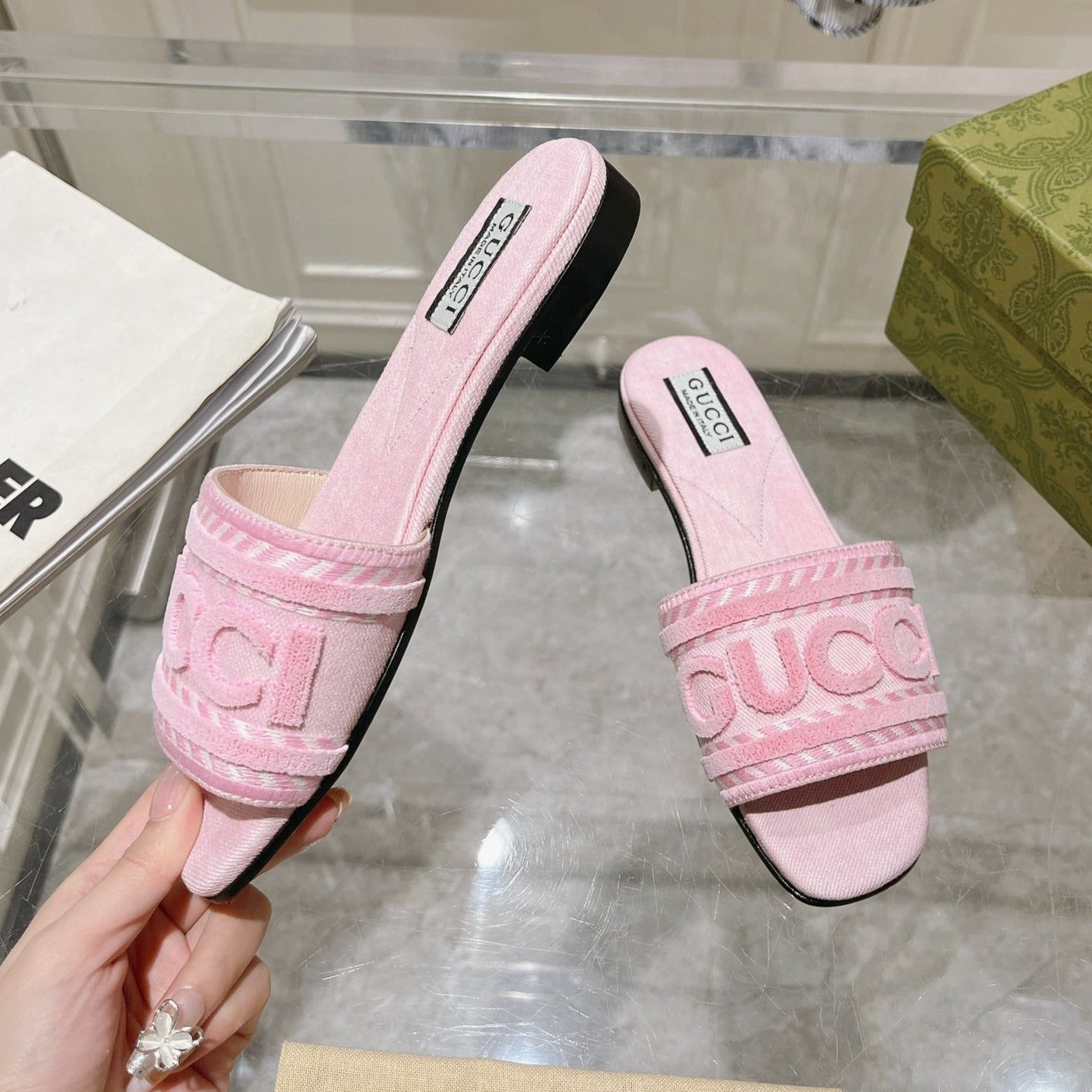 GG  Interlocking double G hollow slippers PInk Rose