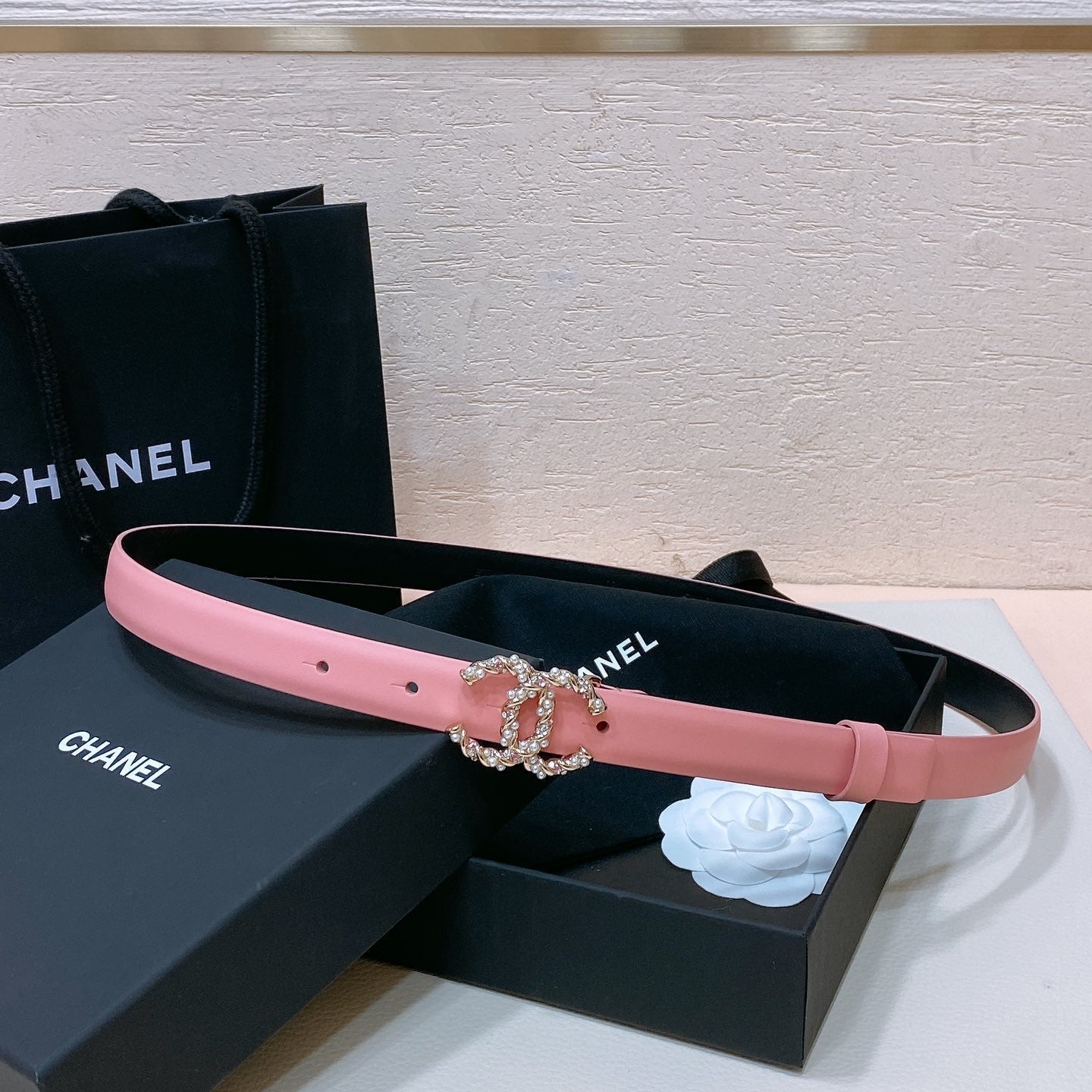 CHANEL 26S BELT 20 MM IN LIGHT PINK CALFSKIN 655208