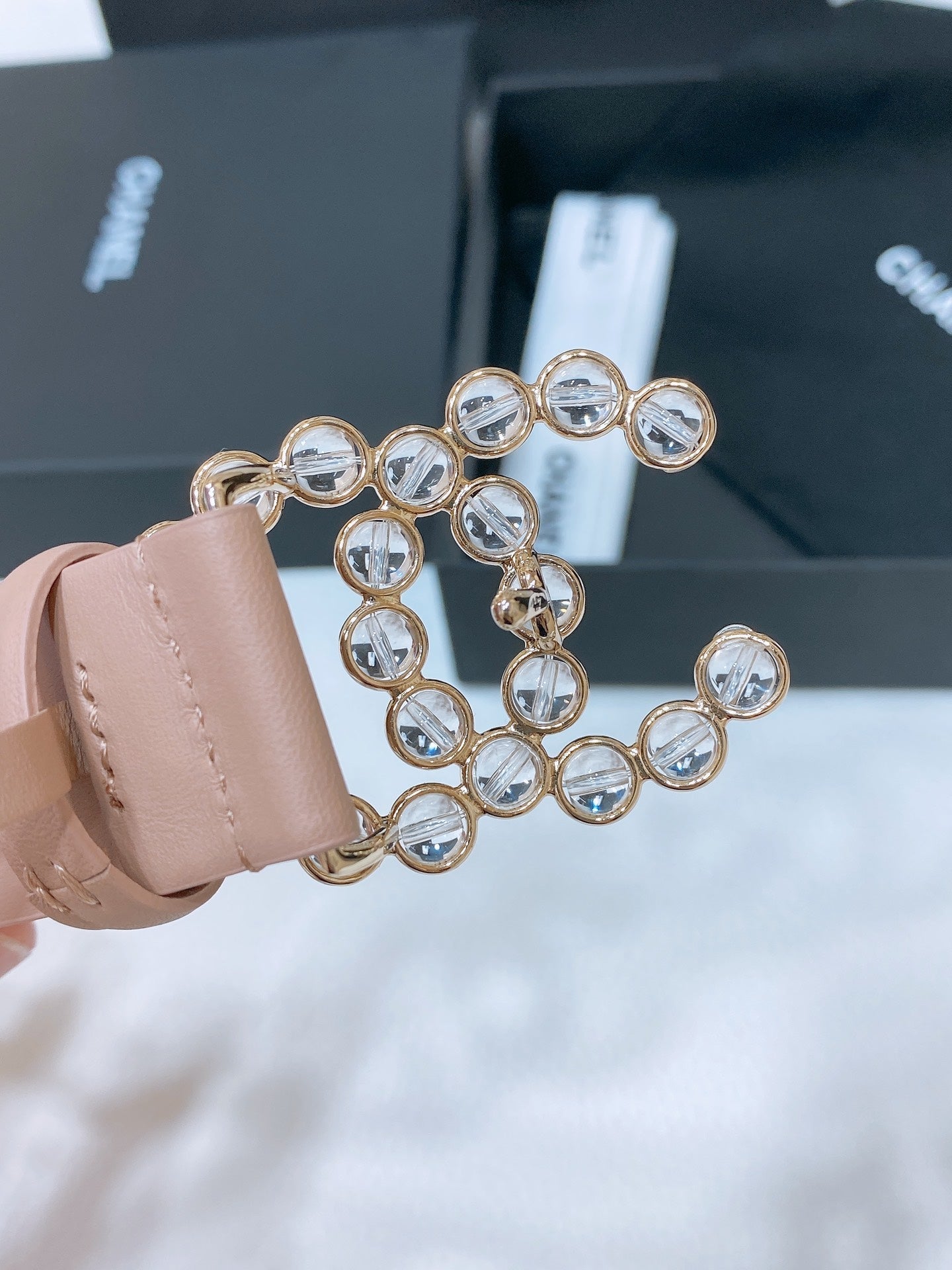 CC BELT 30 MM IN ALMOND BEIGE CALFSKIN PEARL LOGO WITH GOLD HARDWARE