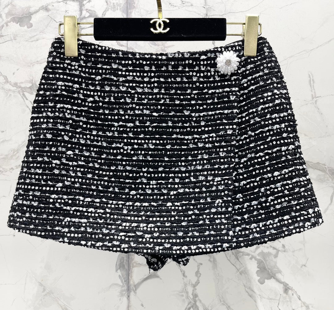 CHANEL 26S MIDI SKIRT 772