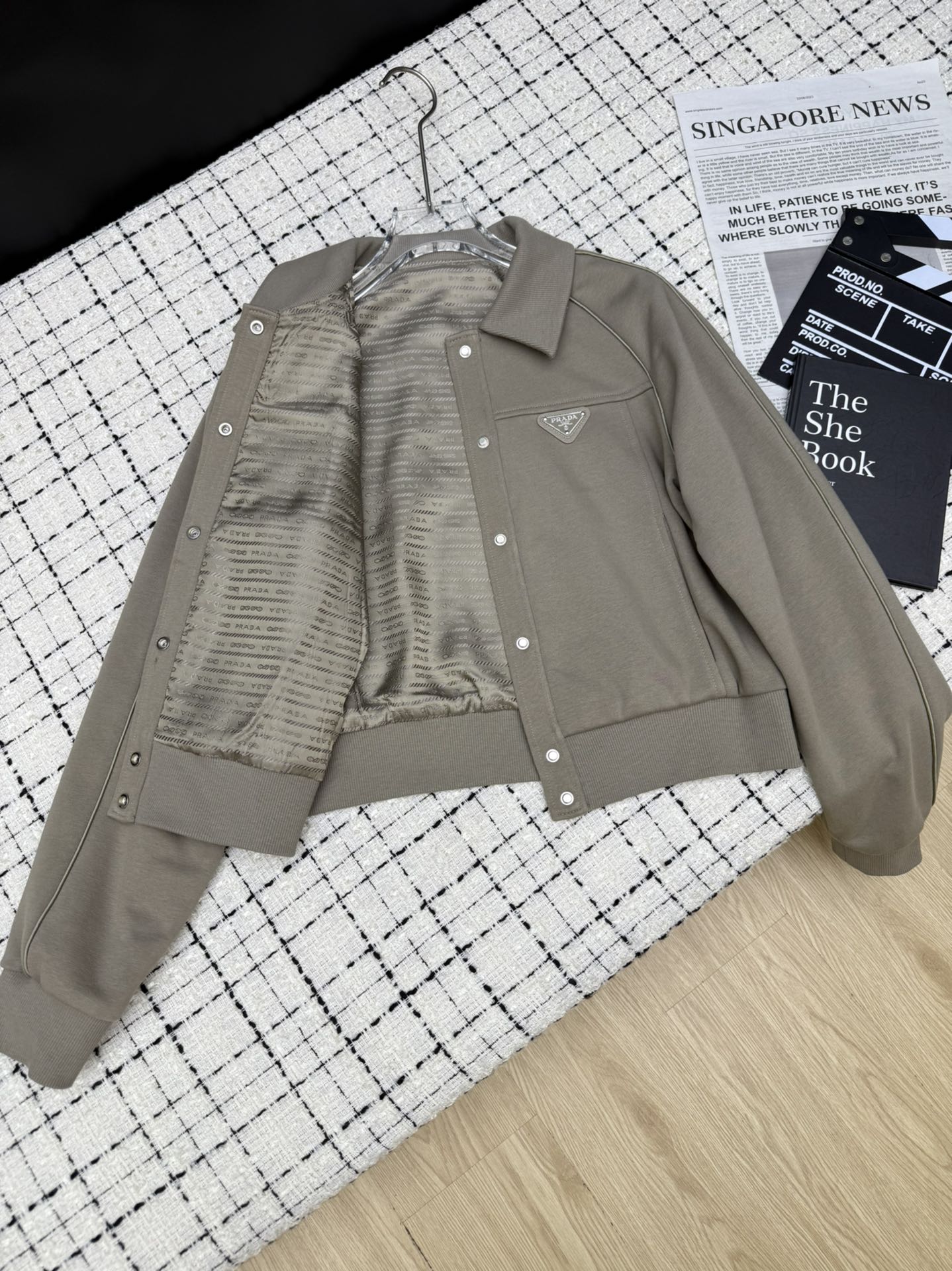 PRADA 25S LOGO JACKET 327