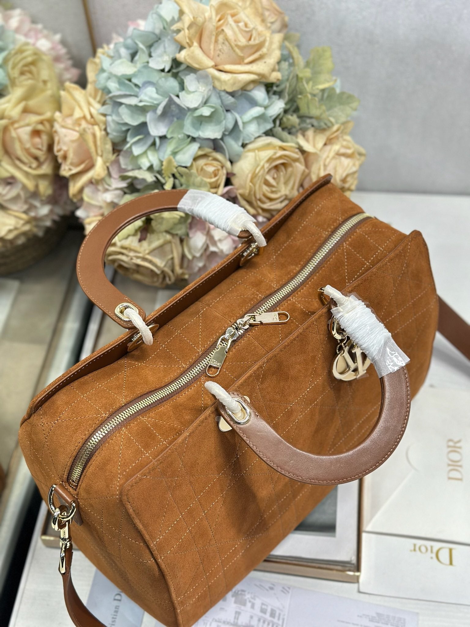 DIOR 26S CANNAGE GRANVILLE BAG 34 IN LIGHT BROWN SUEDE