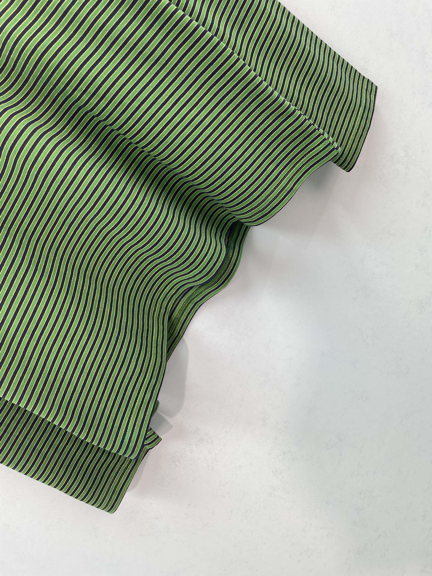 MIUMIU 26S LONG-SLEEVE STRIPED T-SHIRT 1396