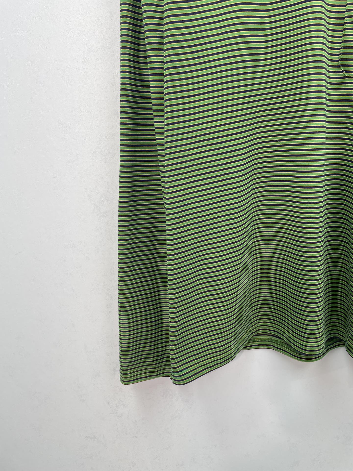 MIUMIU 26S LONG-SLEEVE STRIPED T-SHIRT 1396