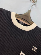 CHANEL 26S CREW NECK KNIT SWEATER 1551