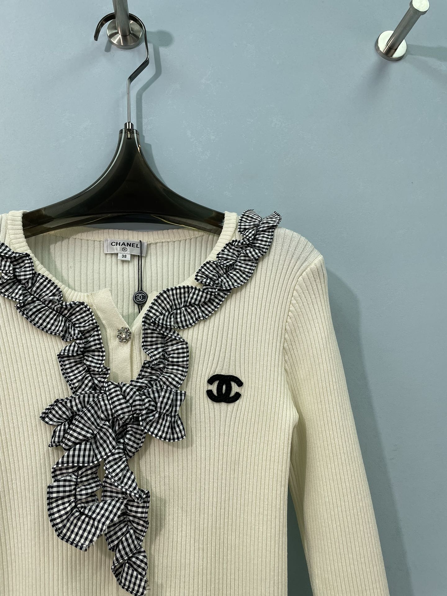 CHANEL 26S RUFFLE KNIT CARDIGAN 1653