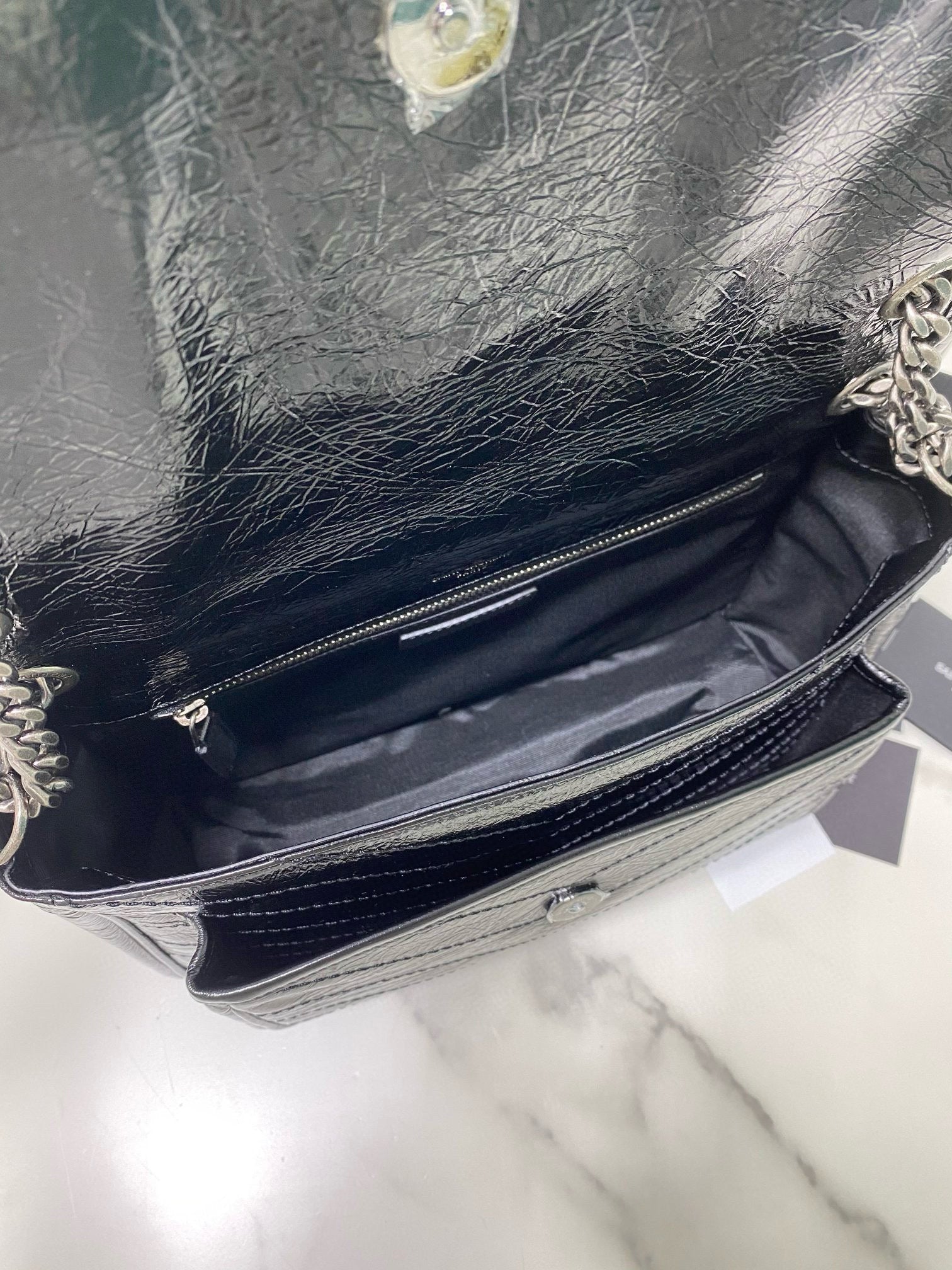 MEDIUM NIKI 28 IN BLACK CALFSKIN CHAIN BAG High-end