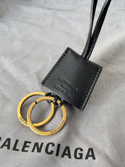 RODEO MEDIUM BAG 35 IN BLACK SMOOTH CALFSKIN GOLD HARDWARE