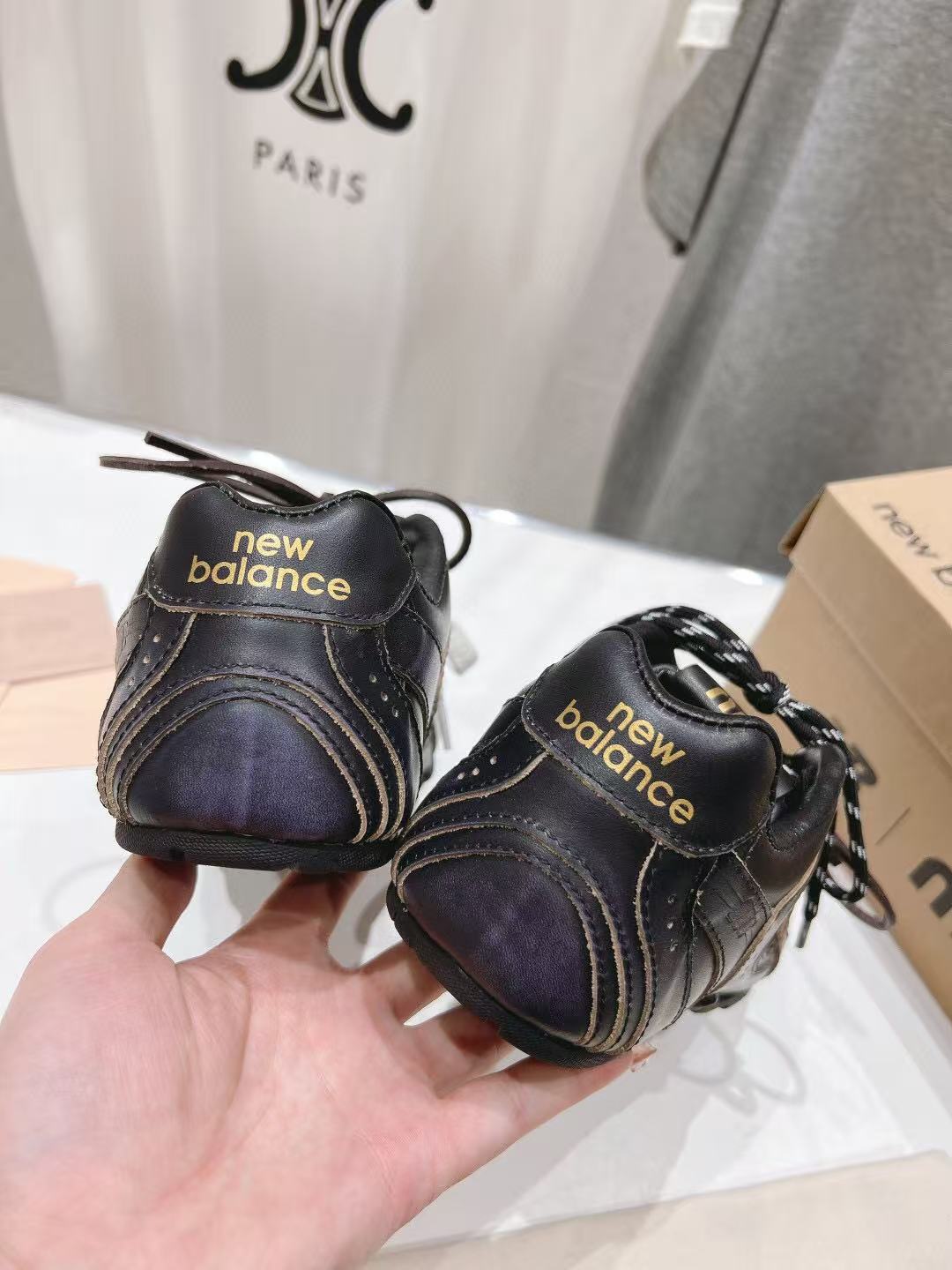 NBxMIU SNEAKER 530 IN BLACK CALFSKIN