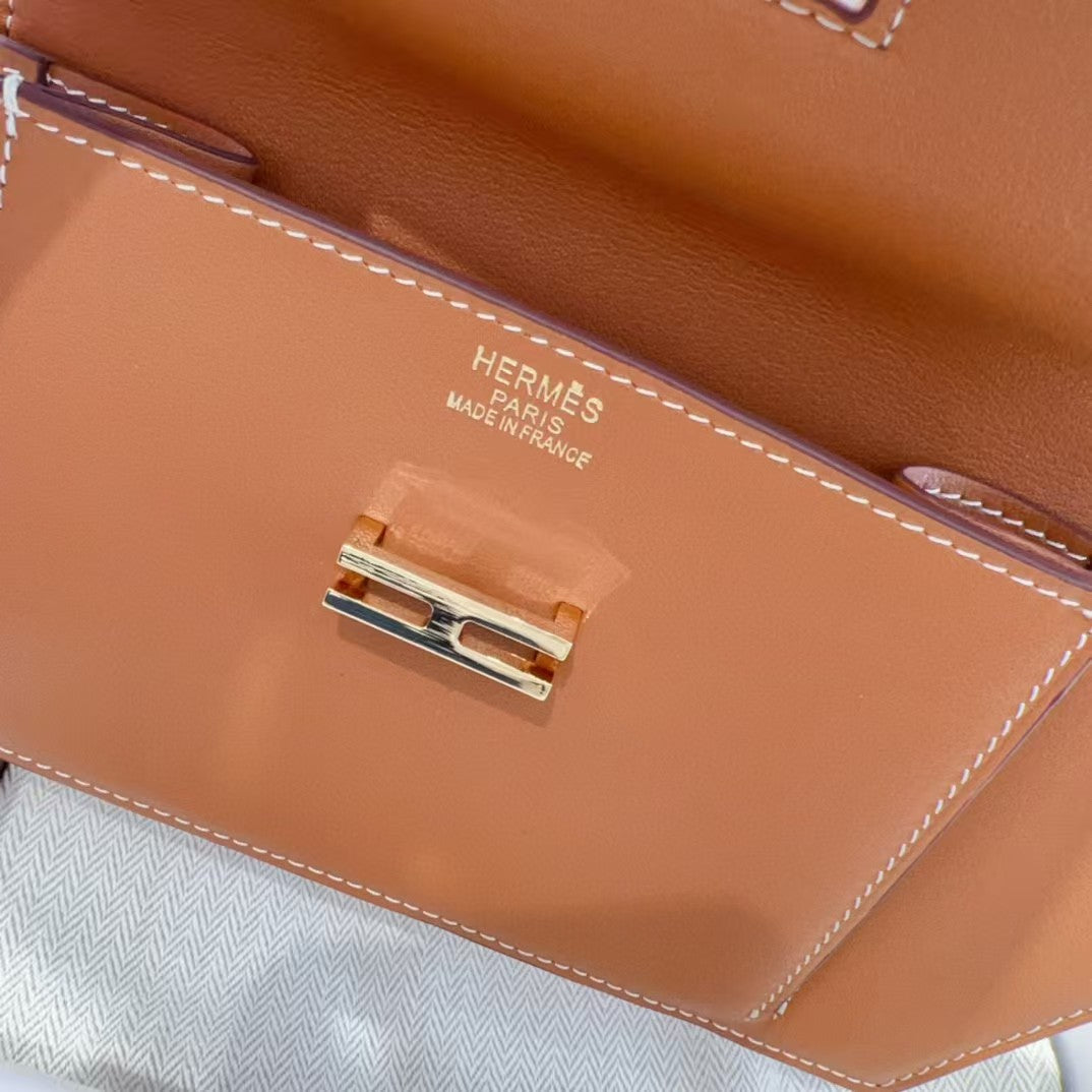 HM KELLY BELT BAG 25 IN BROWN CALFSKIN