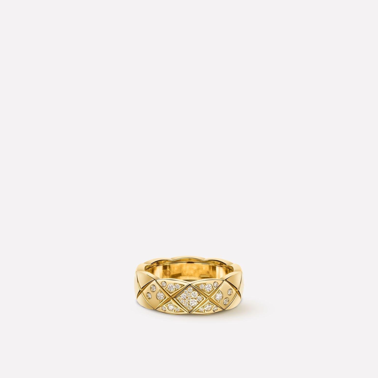 chanel-coco-crush-ring-quilted-motif-small-version-18k-yellow-gold-diamonds-j10864_ae089bf8-d673-40be-95b4-c5f28c95b6df.jpg