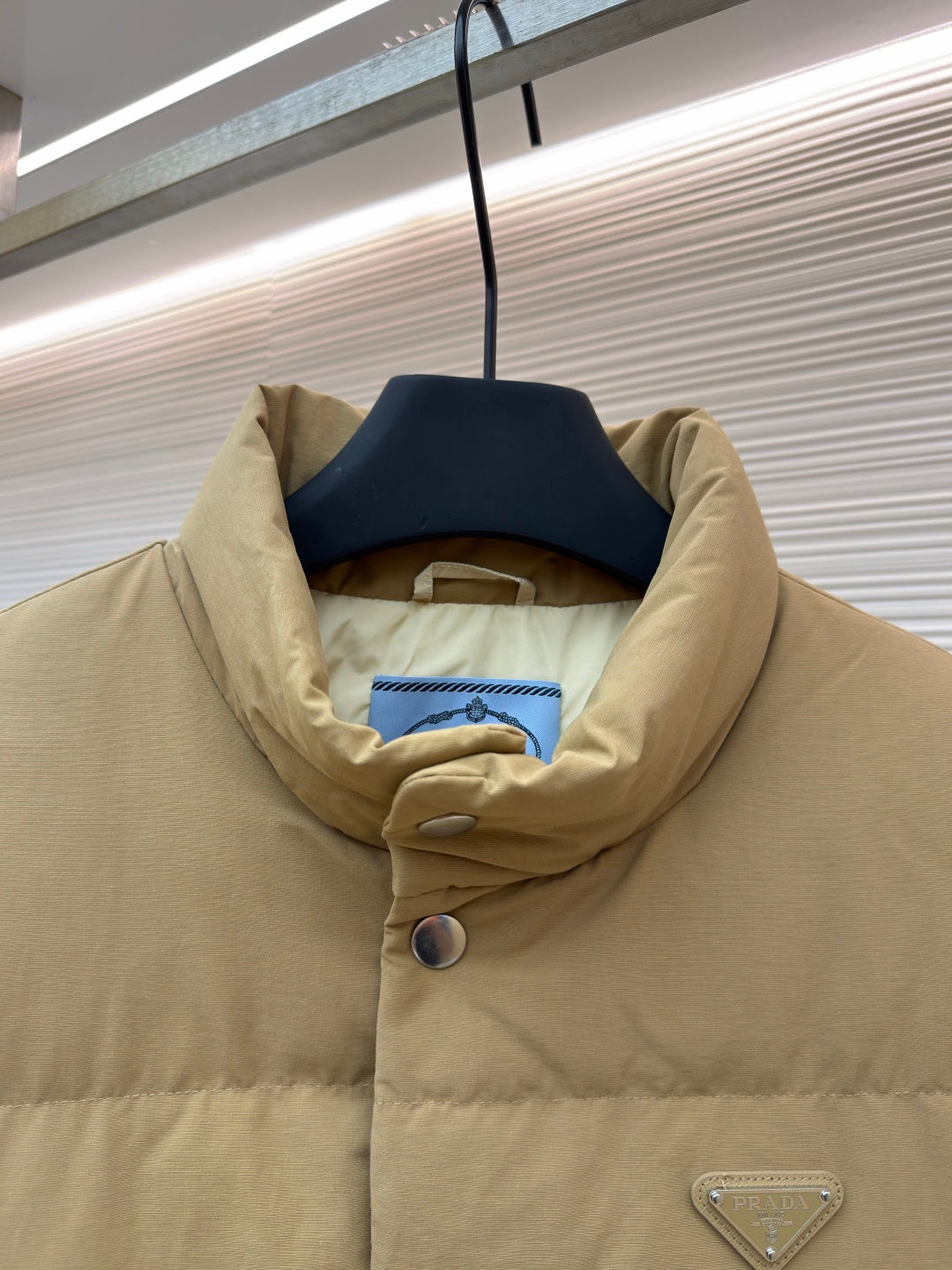 PRADA 25S PUFFER JACKET 461
