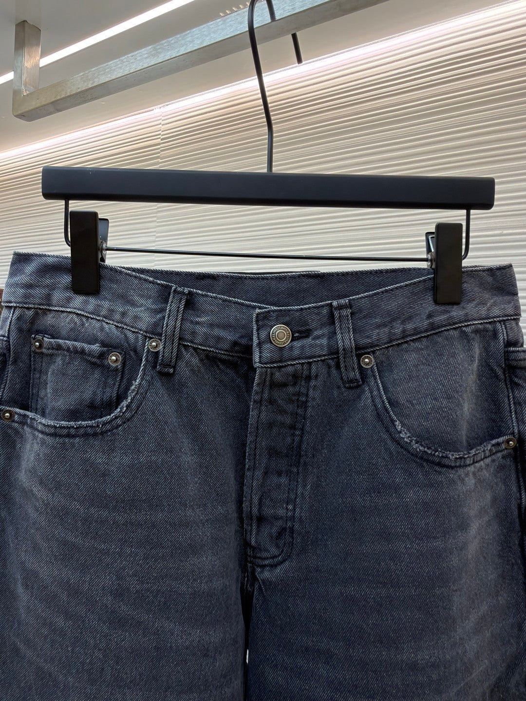 CELINE 26S STRAIGHT-LEG JEANS 747