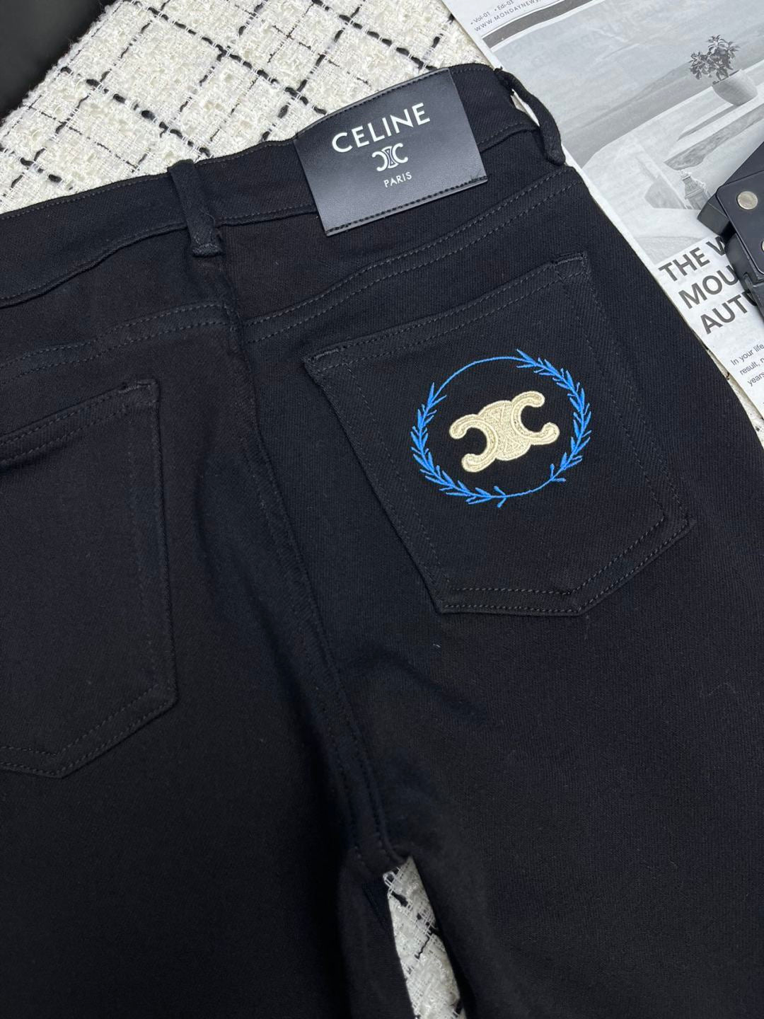 CELINE 26S FLARED JEANS 641